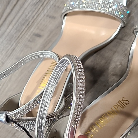Dream Pairs Rhinestone Block Heels Size 7.5 - Picture 4 of 4
